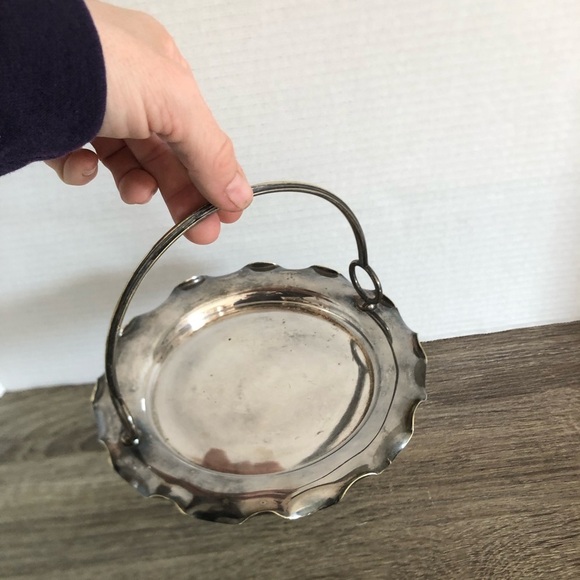 Vtg EPNS Handled Serving Tray - Picture 3 of 11